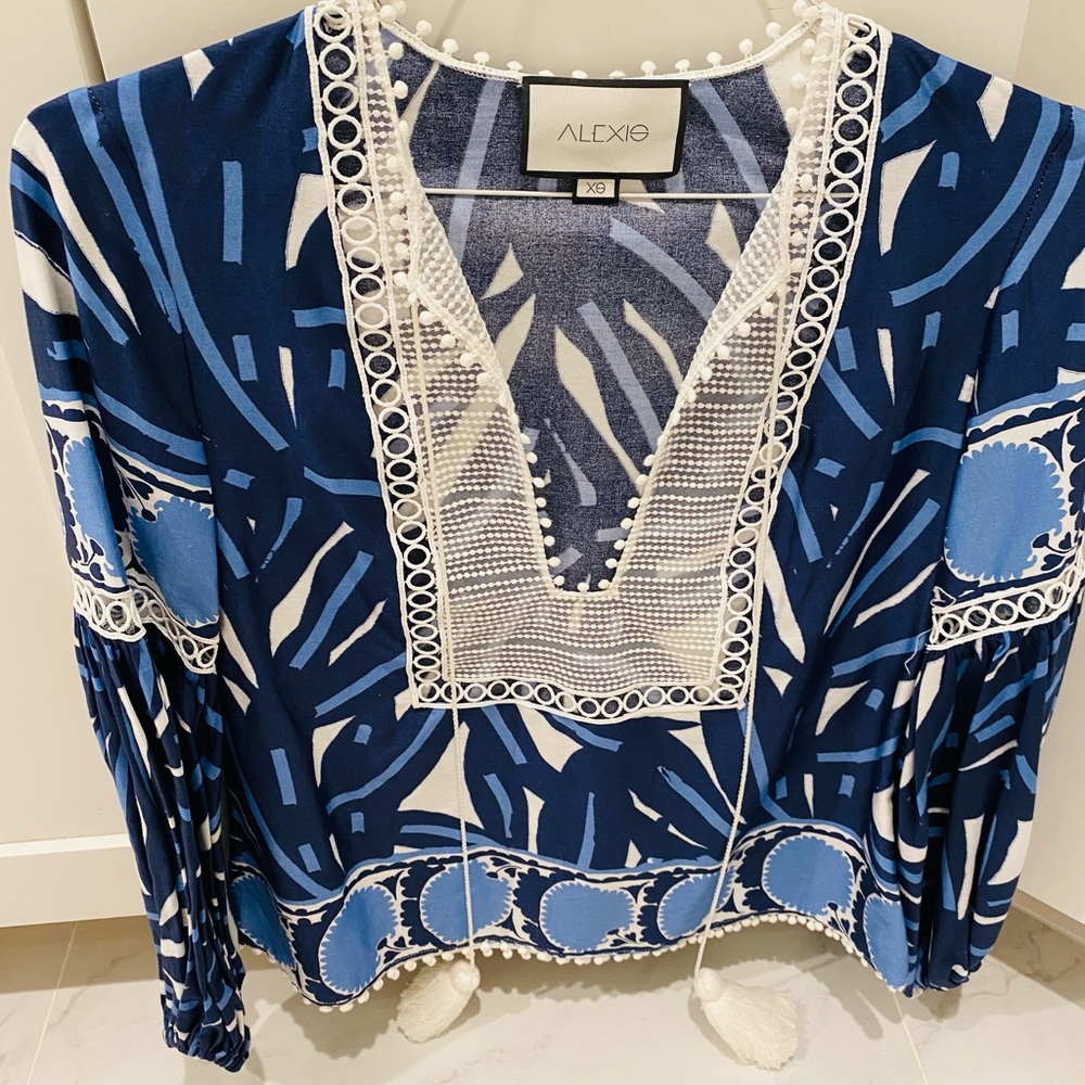 Alexis size XS blouse